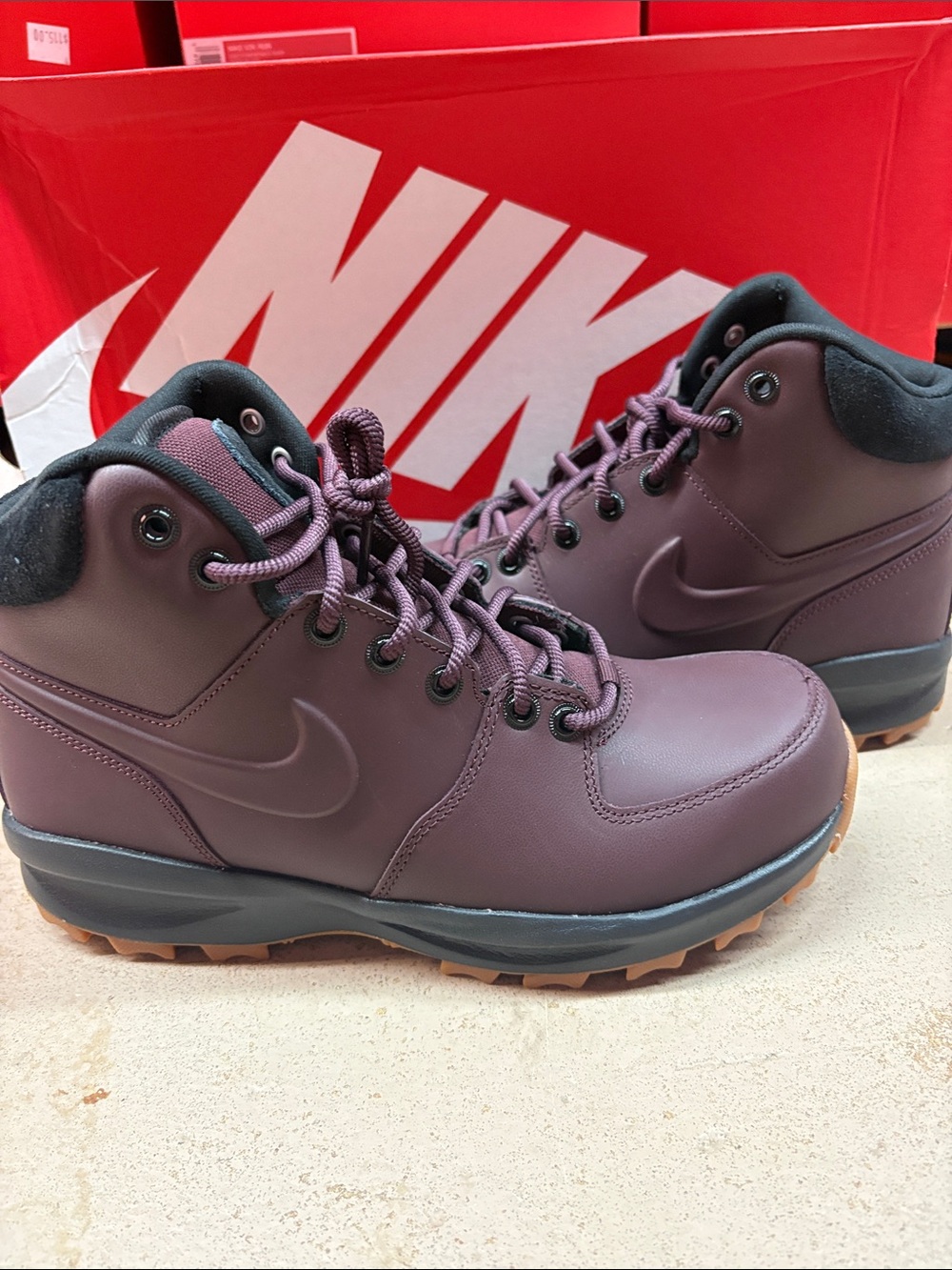 Nike Burgundy Manoa and Gum Sole Trail Mid Boots